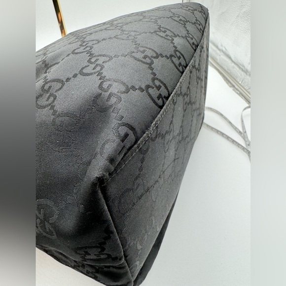 Gucci-Authentic-Canvas Hobo with Monogram GG logo - Double Pocket - Picture 9 of 15